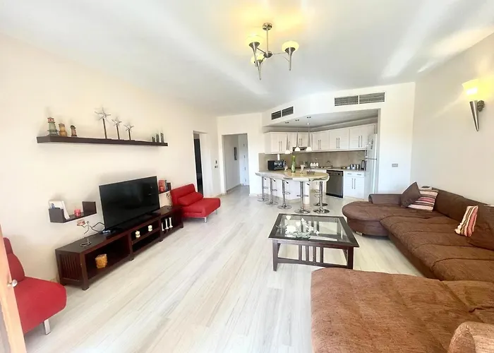 Apartment New Marina, 2 Bedrooms, Sea View