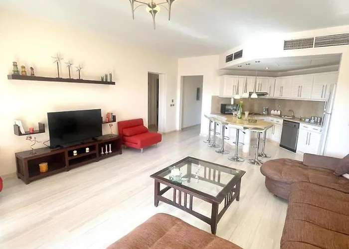 Apartment New Marina, 2 Bedrooms, Sea View *